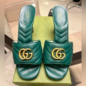 Women’s Gucci Marmont